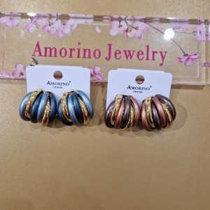 AMORINO ORECCH.SPESSI SMALTATI A SEMICERCHIO